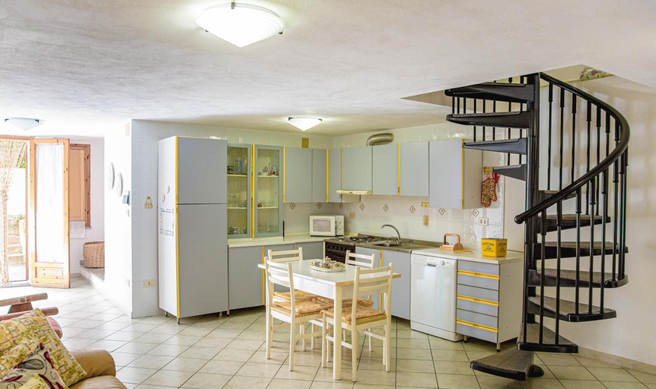 カーラゴノネ Casa Cassiopea, Close To The Beach Iun R0965ヴィラ エクステリア 写真
